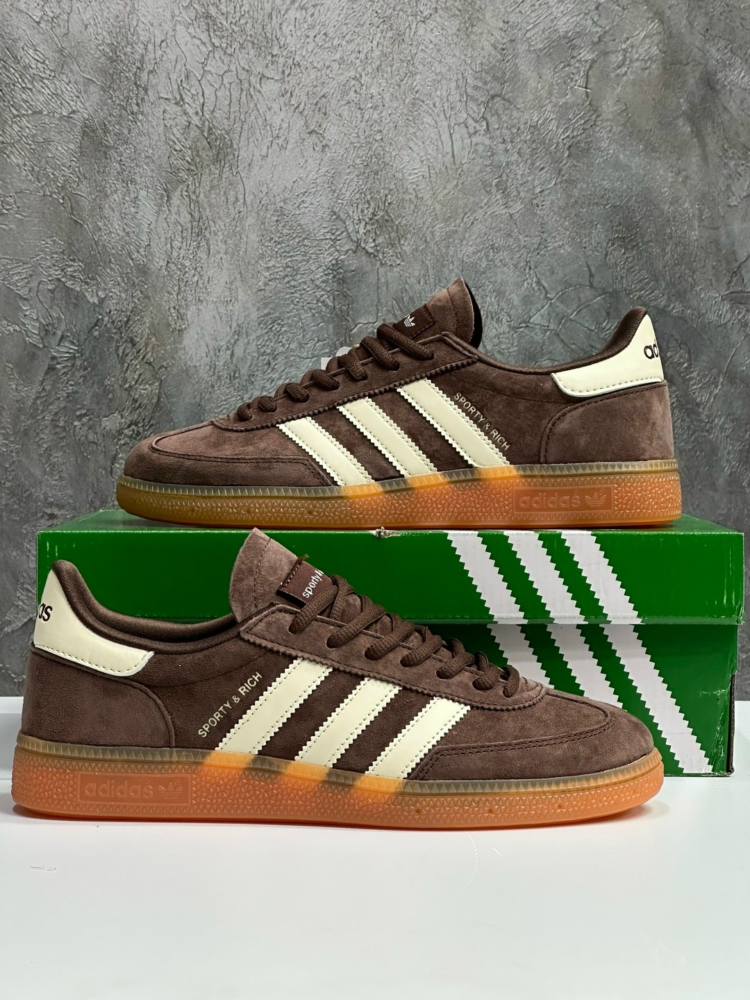 кроссовки adidas handball spezial sporty & rich на шнурках,кроссовки adidas handball spezial sporty & rich brown,кроссовки adidas spezial,кроссовки adidas handball spezial sporty & rich brown кеды adi