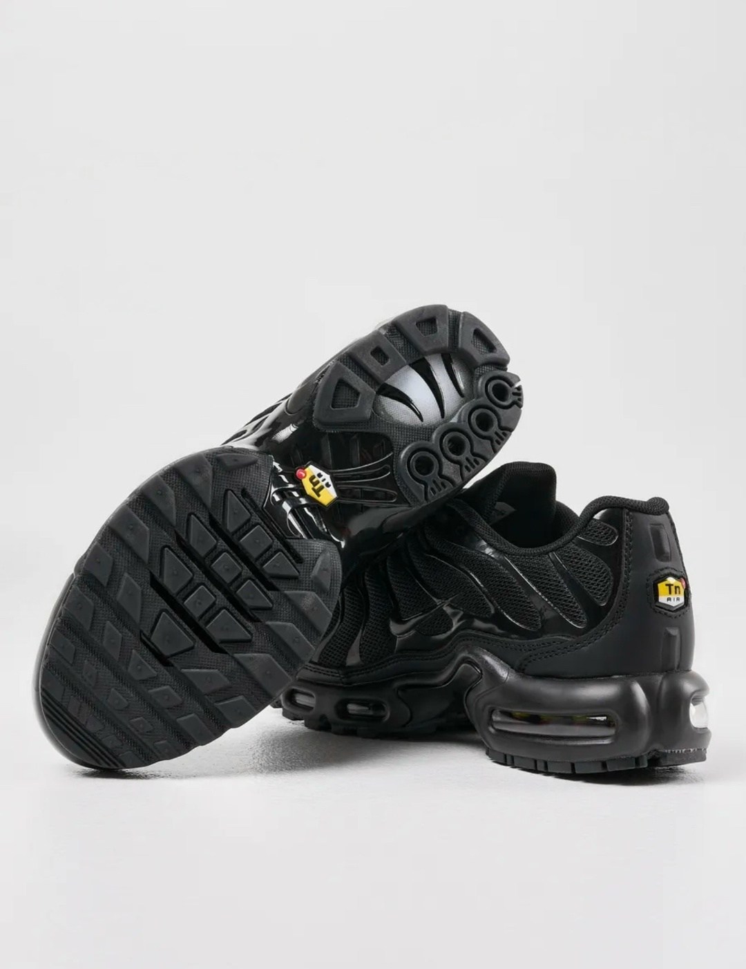 nike air max plus tn black,nike air max plus tn,кроссовки nike air max plus tn,кроссовки nike air max plus,nike air max plus