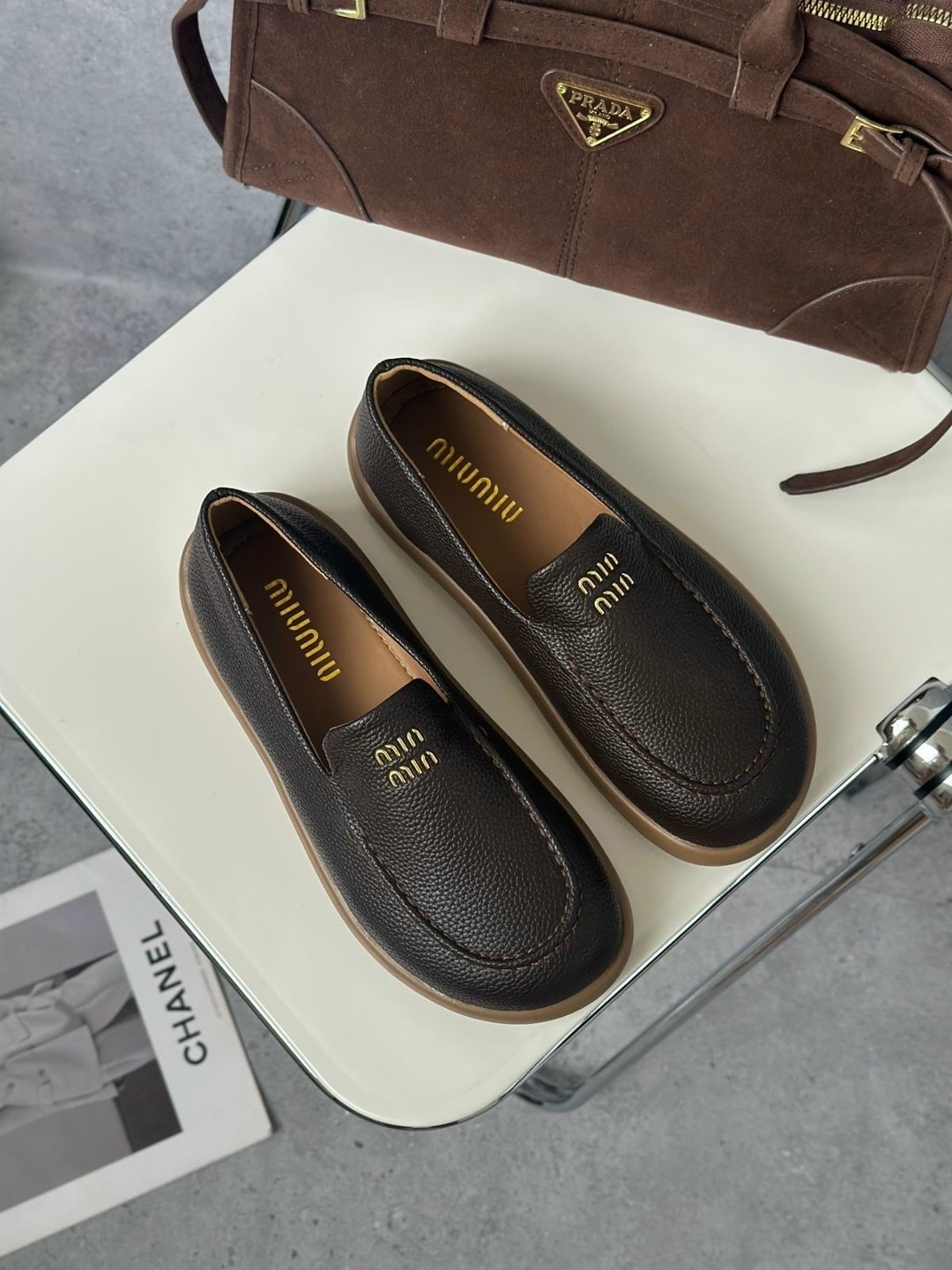 ,женские кожаные лоферы miu miu коричневые,женские лоферы, повседневные,женская