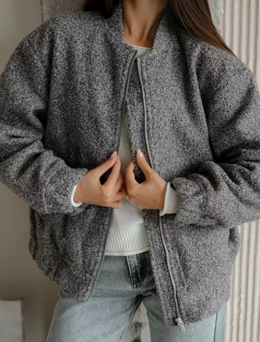 куртка бомбер оверсайз,куртка-бомбер oversize из ткани с ворсом серая,бомбер зара серый,женский бомбер оверсайз,бомбер оверсайз