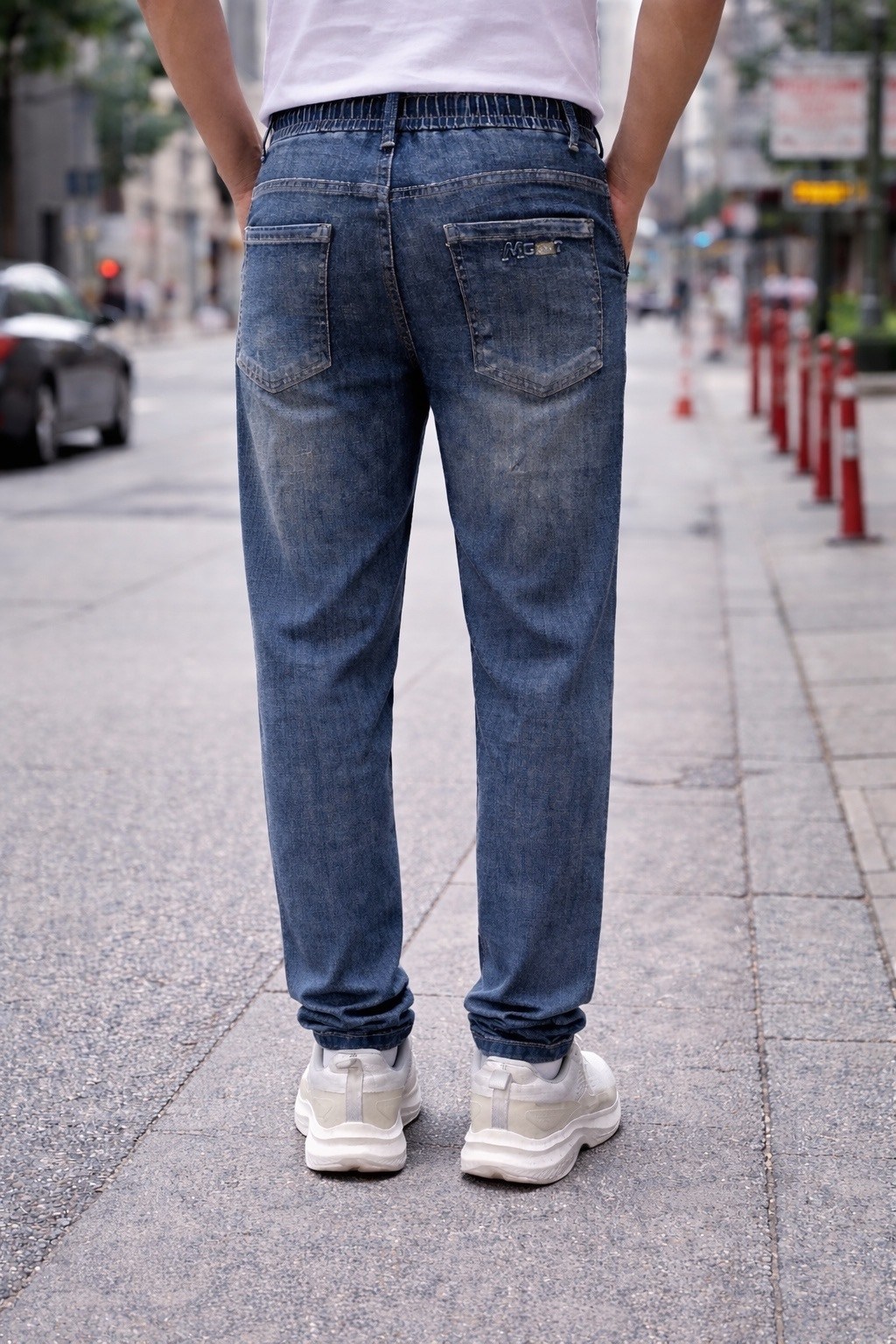 джинсы мужские,джинсовые джоггеры,джинсы джоггеры,широкие джинсы мужские,модные мужские джинсы