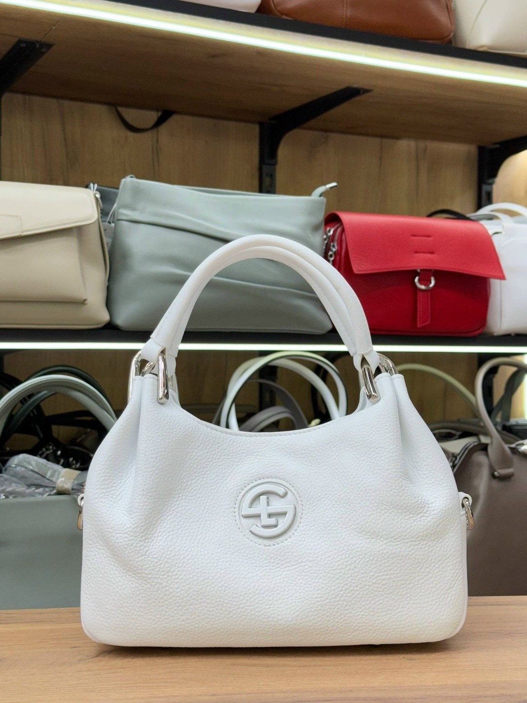 сумки женская,сумка,сумка красная,сумка красная женская,сумки женские из натуральной кожи