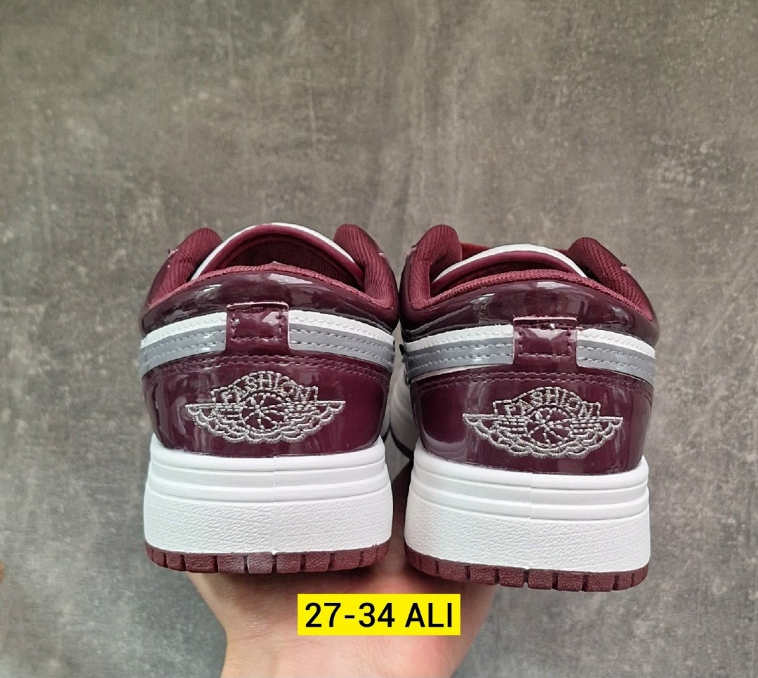 баскетбольная ,спортивная ,низкие кроссовки,кроссовки бордовые,кроссовки