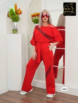 Костюм