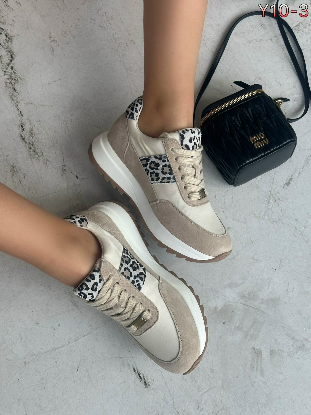 ,кроссовки женские,стильные женские кроссовки,кроссовки молодежные,модные женские кроссовки