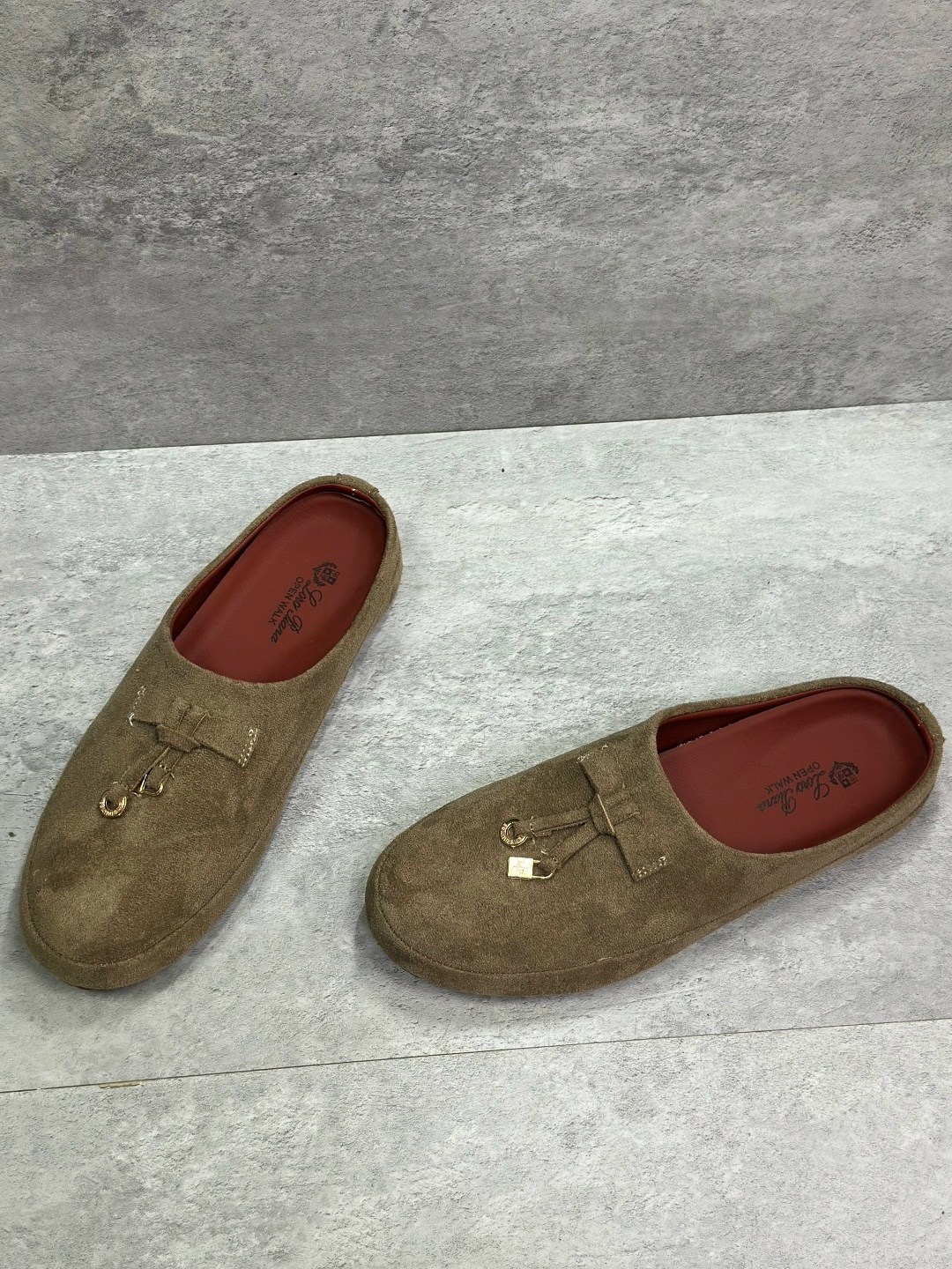 ,лоферы loro piana,замшевые мюли,женская ,тапочки замшевые