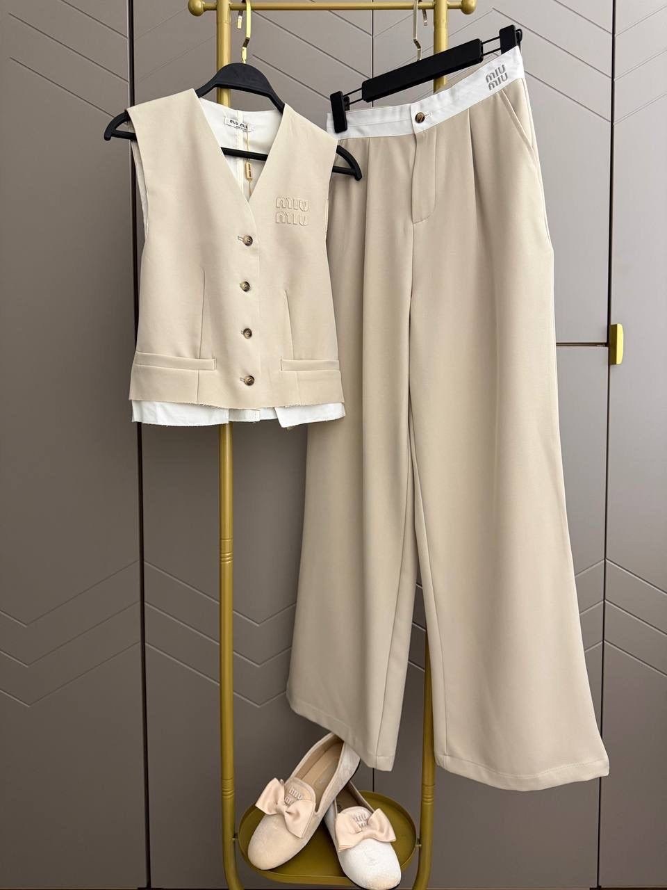 костюм брючный деловой emberens,брючный костюм,брючный женский деловой костюм с жилетом emberens 224958486,женский брючный костюм,костюм бежевый