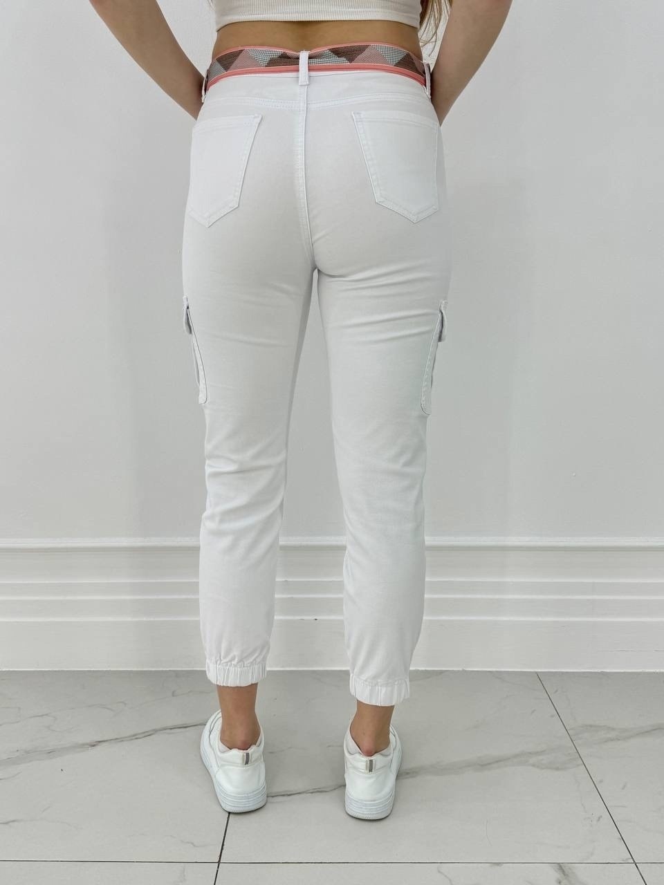 джинсы белые,джинсы модные,джинсы белые женские,джинсы мода,белые джинсы мом