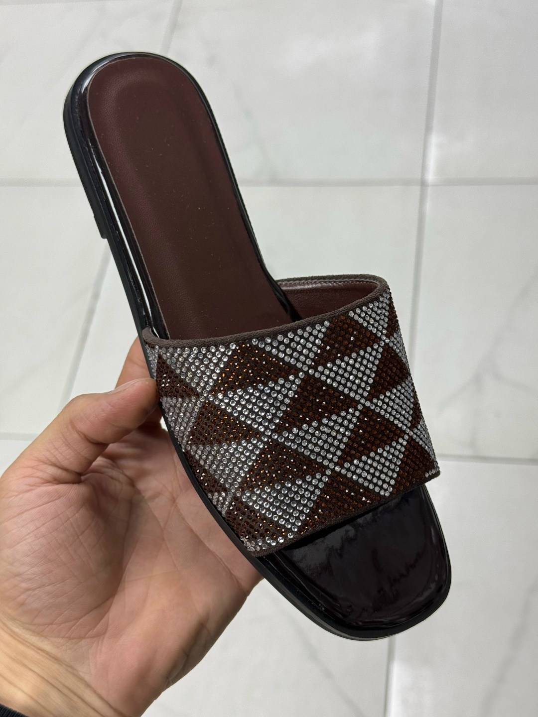 ,женские шлепанцы,шлепки диор женские,шлепанцы со стразами,шлепки женские