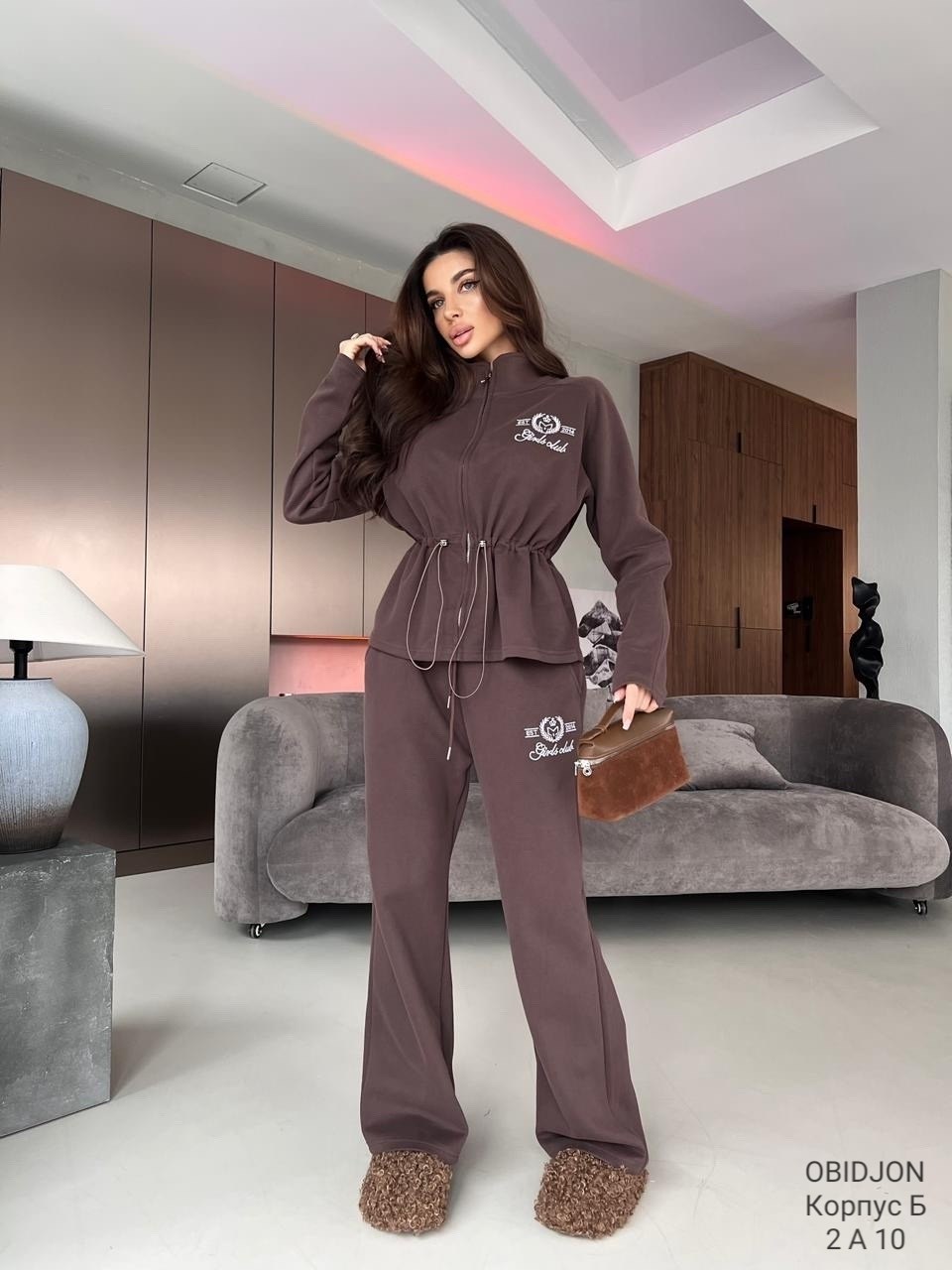 женский костюм,стильный костюм,женский костюм тройка,велюровые костюмы,женский красный костюм miu miu