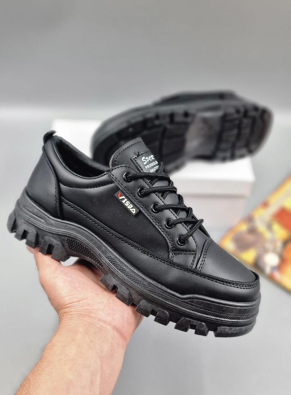 ,женские кроссовки,кроссовки для женщин,модные кроссовки,спортивная