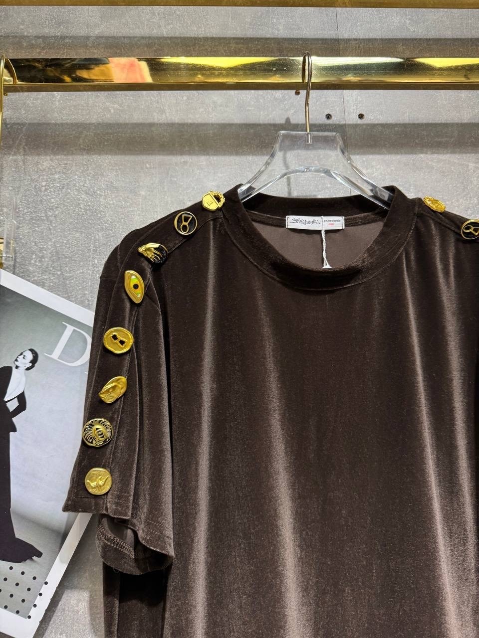 футболки для женщин,футболки модные,футболки женская,брендовые вещи,стильные футболки