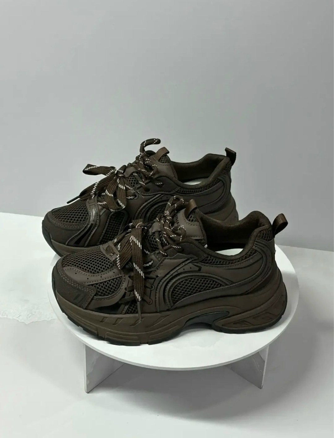 женские кроссовки,женские массивные кроссовки,,массивные кроссовки для женщин,массивные кроссовки