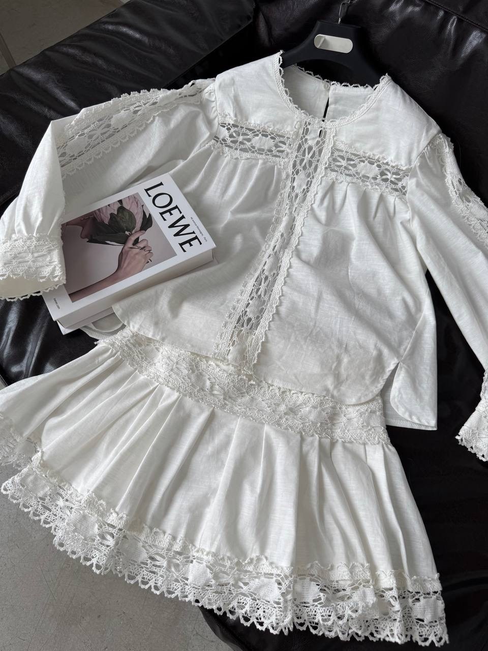 костюм с юбкой,белая блузка с кружевом,нарядная блуза,блузка крестьянка нарядная праздничная naox,блузка модная