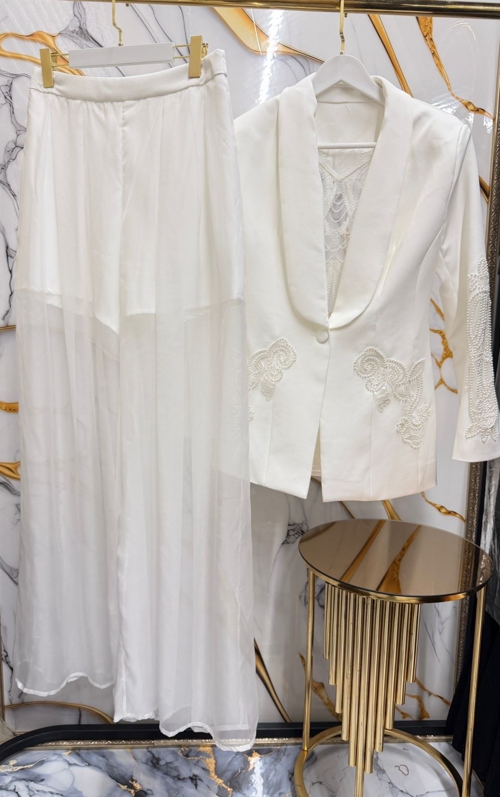 белый брючный костюм,брючный костюм,костюм брючный 1993 белый dilanavip,костюм брючный 1398 молочный anelli,женский брючный костюм