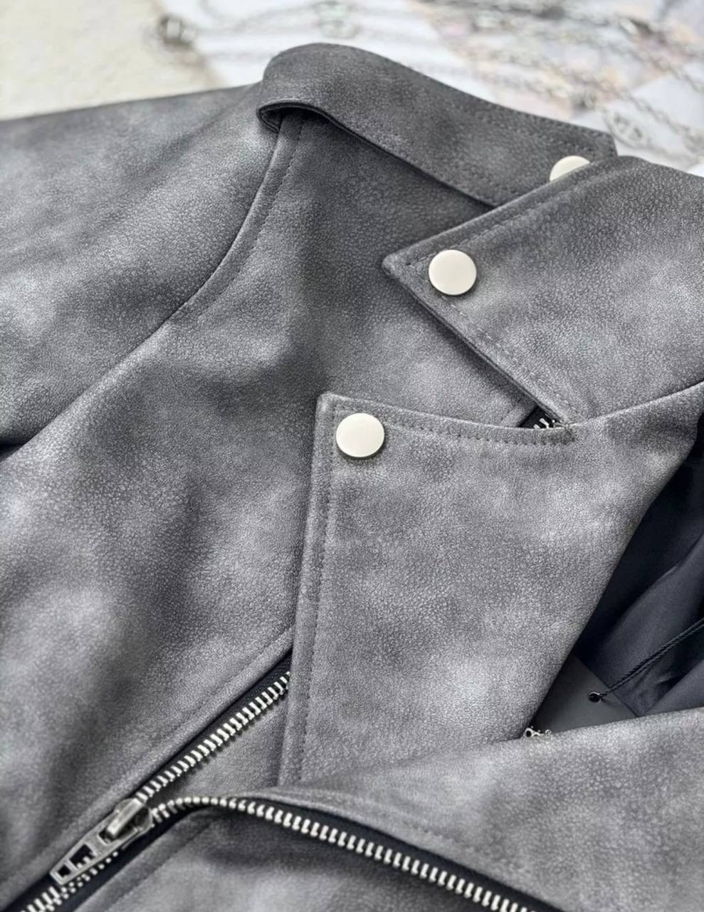 кожаная куртка косуха,куртка косуха оверсайз,кожаная куртка косуха оверсайз кожанка винтажная,куртка косуха,серая кожаная куртка