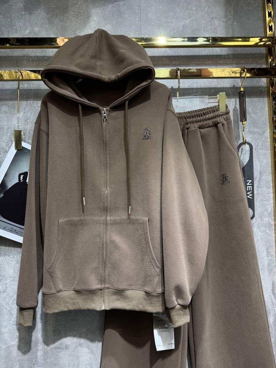 спортивный костюм,спортивный костюм brunello,спортивный костюм brunello cucinelli,спортивные костюмы на флисе,костюм спортивный мужской ermenegildo zegna коричневый