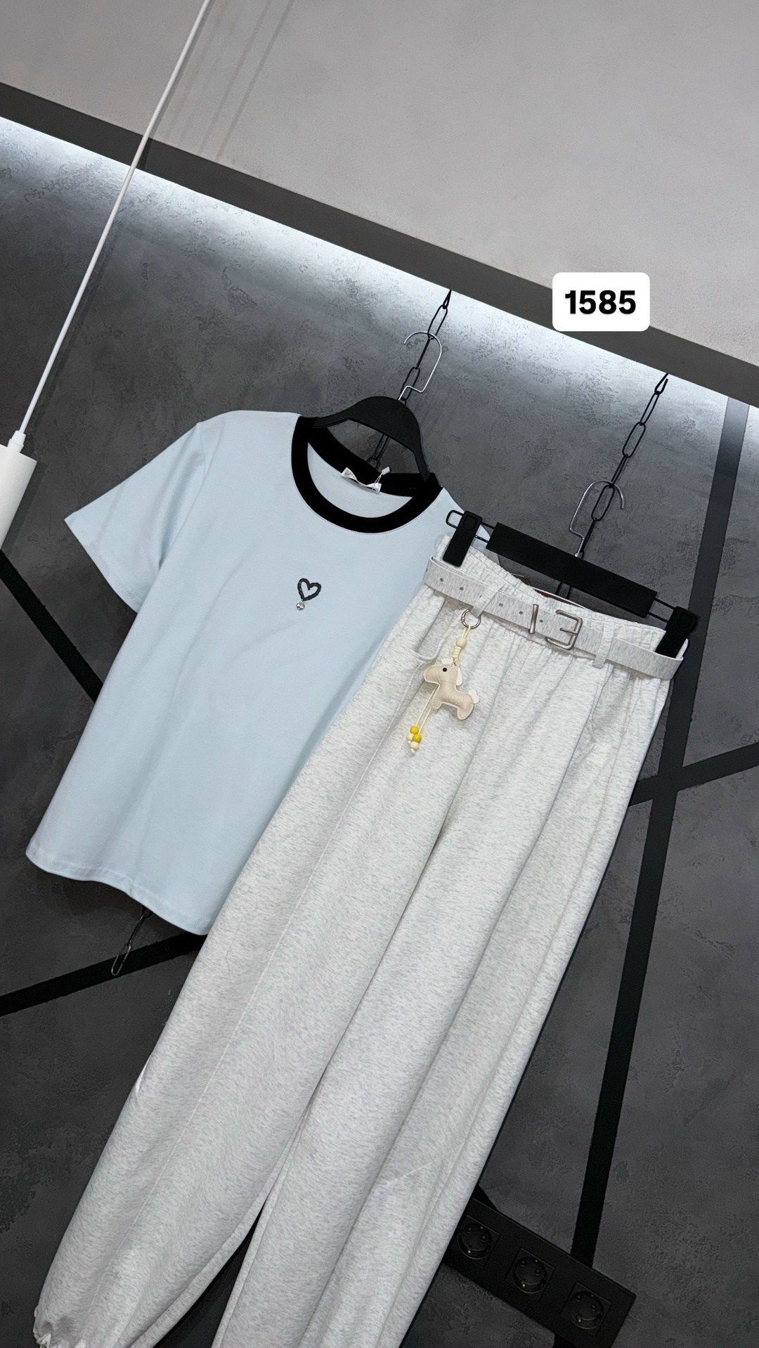 спортивные штаны,брюки модные,спортивные брюки,штаны модные,штаны