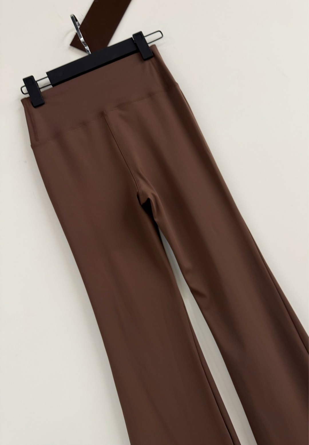 женские брюки клеш,брюки классические,расклешенные брюки,широкие брюки женские,брюки клеш