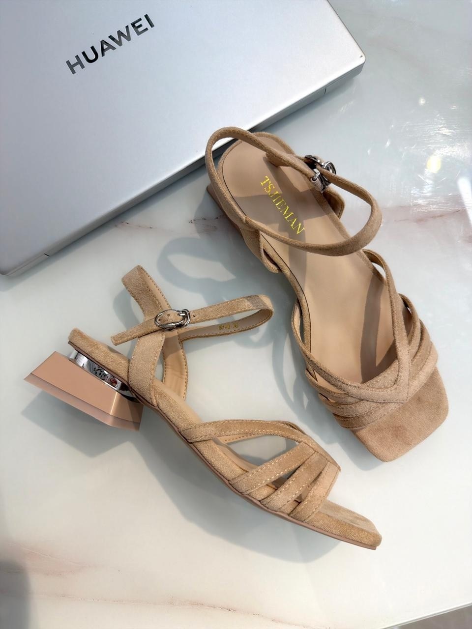 босоножки на каблуках,босоножки женские,босоножки модные,сандалии модные,босоножки на ремешках