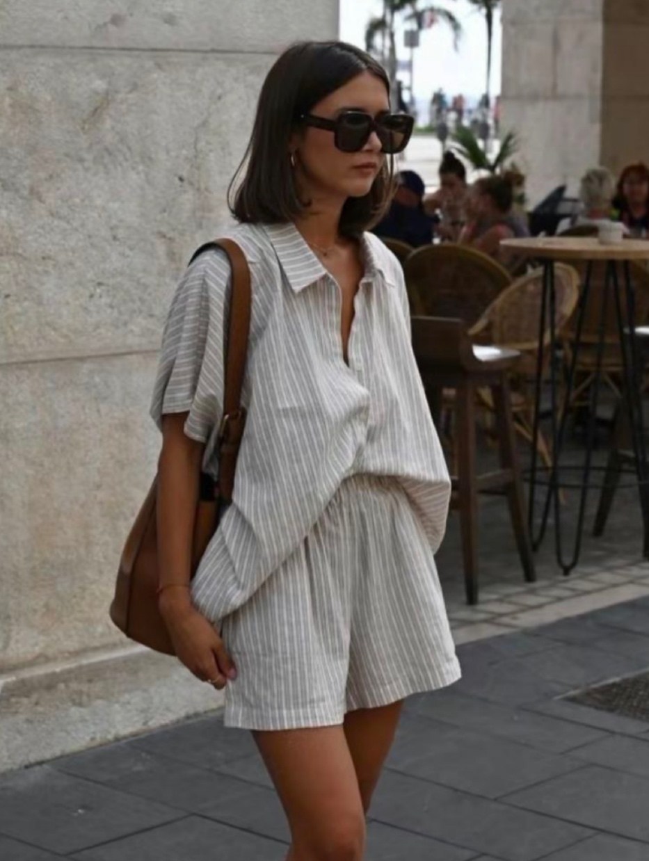 костюм женский летний с шортами и рубашкой из льна,костюм женский летний с шортами и рубашкой,костюм летний с шортами рубашкой льняной в полоску из льна betrendy wear,костюм женский с шортами и рубашк