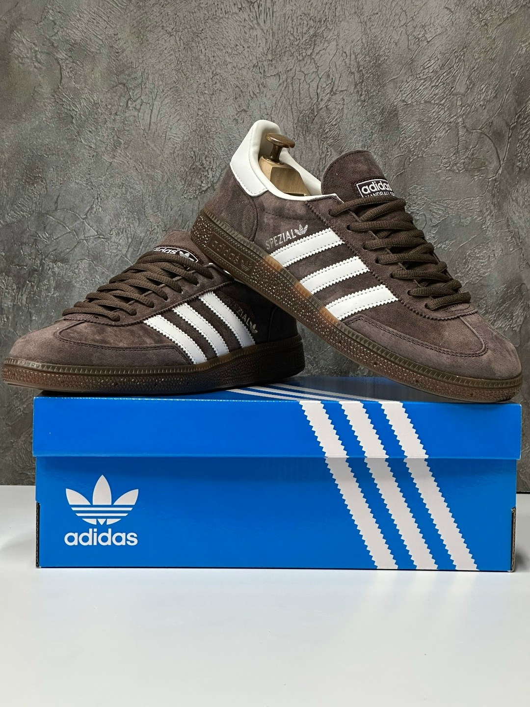 кроссовки adidas spezial,кроссовки adidas handball spezial,кроссовки spezial низкие спортивные adidas,кроссовки adidas spezial коричневые,кроссовки adidas spezial женские