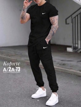 Костюм