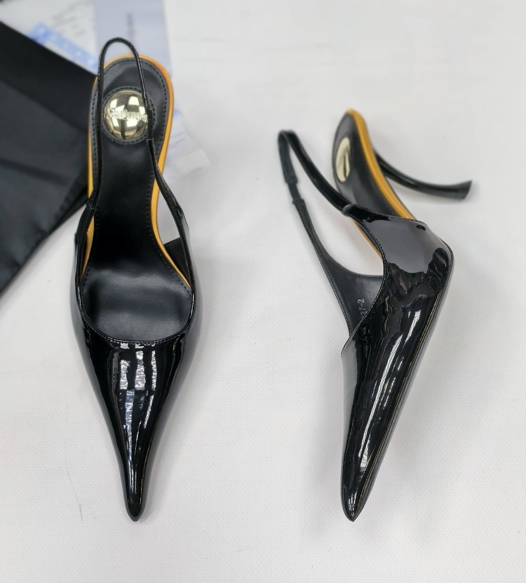 saint laurent туфли,yves saint laurent туфли,туфли-лодочки avenue 95 из лакированной кожи saint laurent черный,saint laurent черные кожаные туфли,босоножки saint laurent