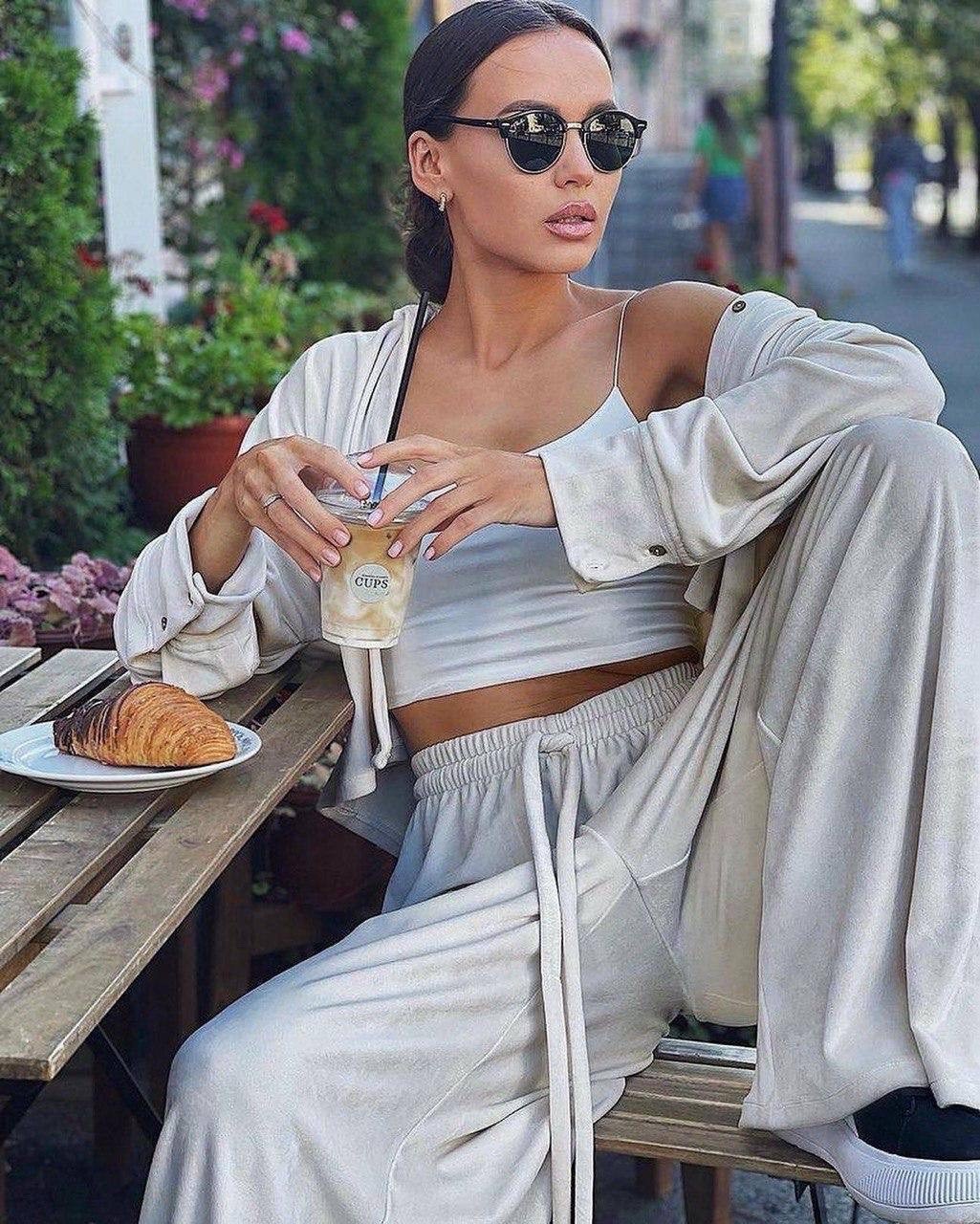 велюровый костюм женский,cпортивный костюм велюровый,велюровый костюм,костюм велюровый тройка,бархатный костюм женский