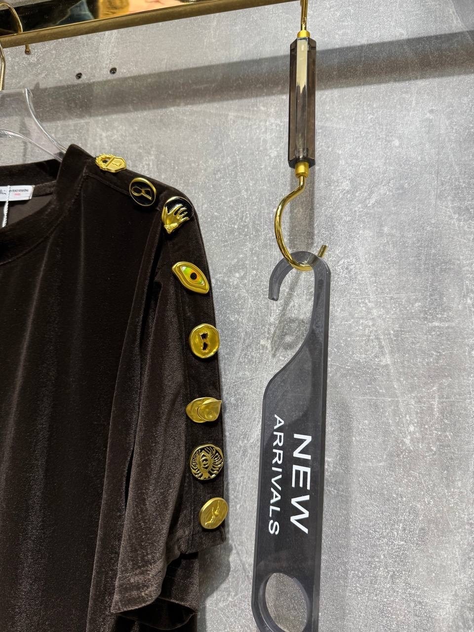 футболки для женщин,футболки модные,футболки женская,брендовые вещи,стильные футболки