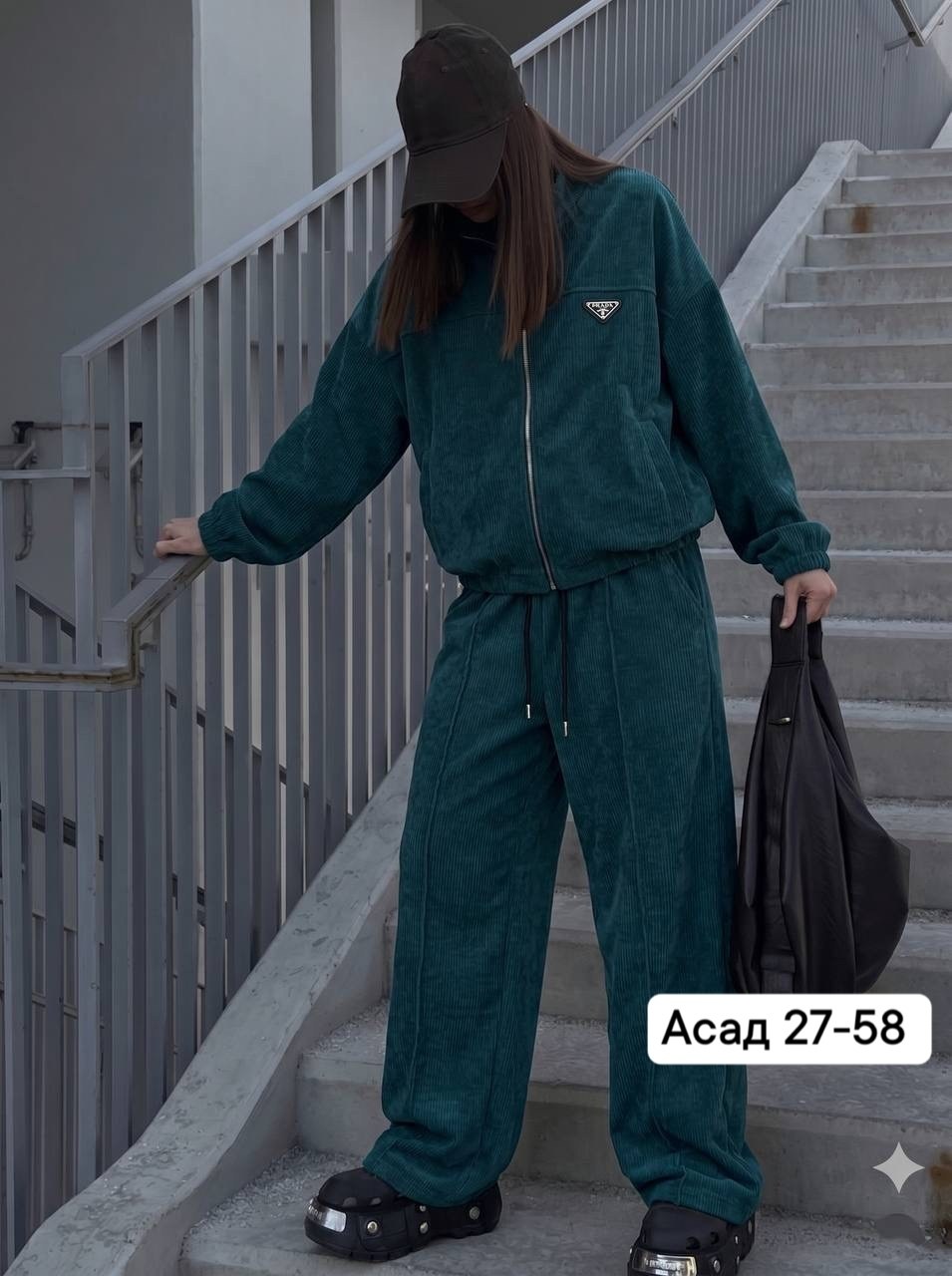 костюм женский на флисе,стильные костюмы,женские костюмы,женский костюм двойка,женский спортивный костюм