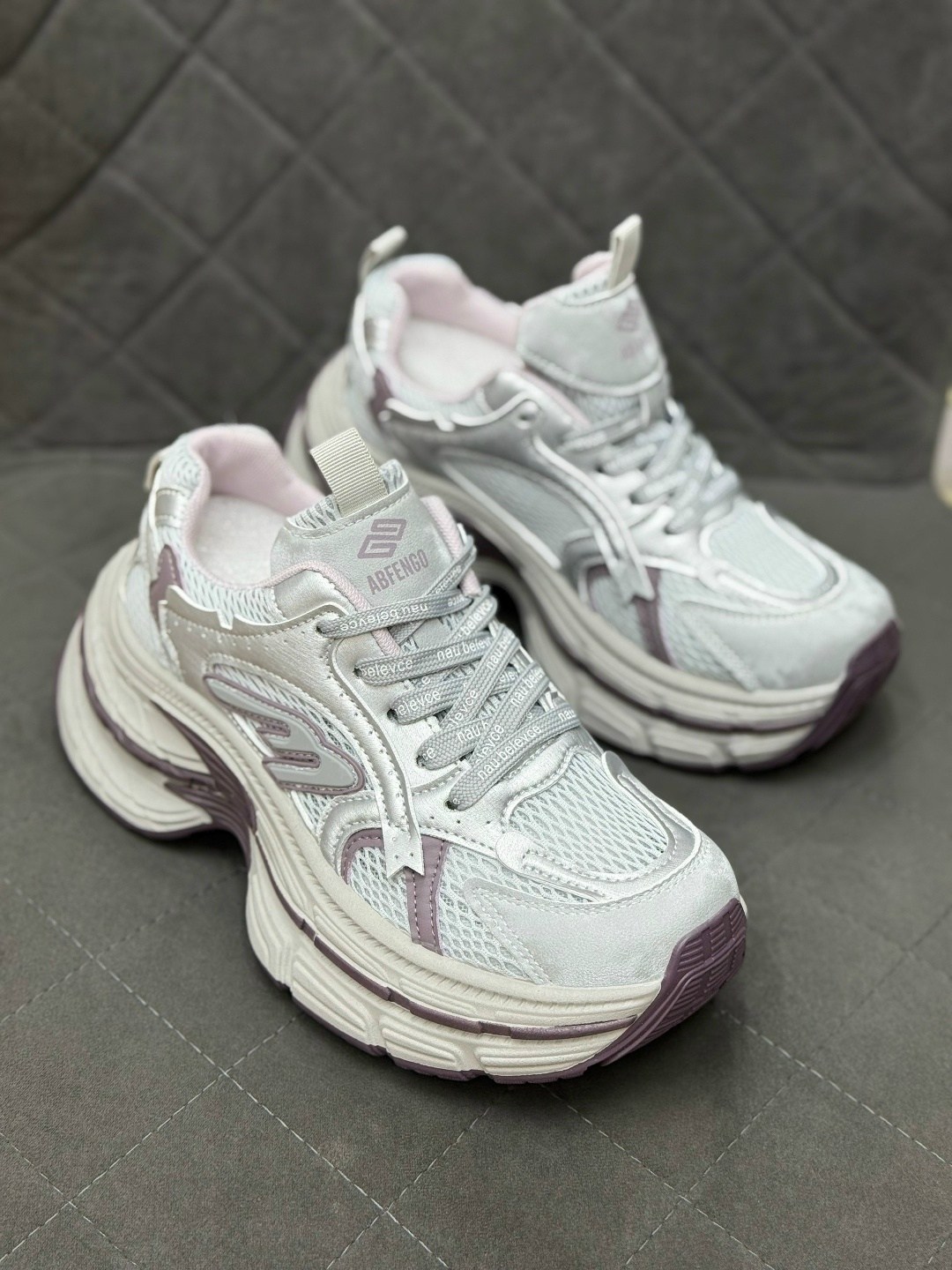 кроссовки женскиe,женские массивные кроссовки,кроссовки женские balenciaga,кроссовки balenciaga,модные кроссовки