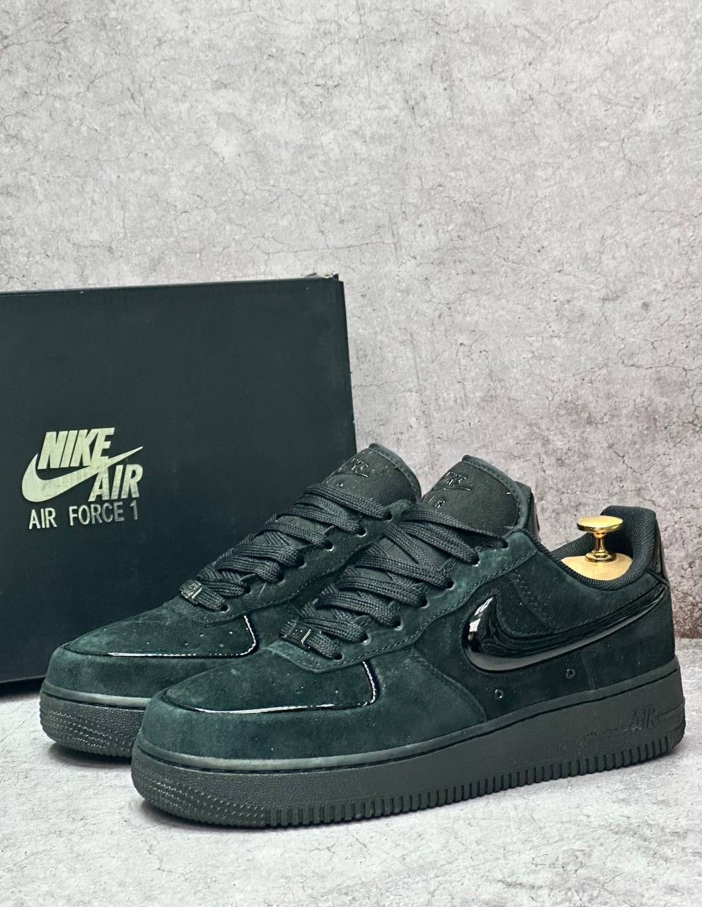 кроссовки найк мужские черные замшевые,мужские кроссовки nike air force 1 '07 черные замшевые,nike air force 1 low black,nike air force 1 low triple black,кроссовки nike air force 1