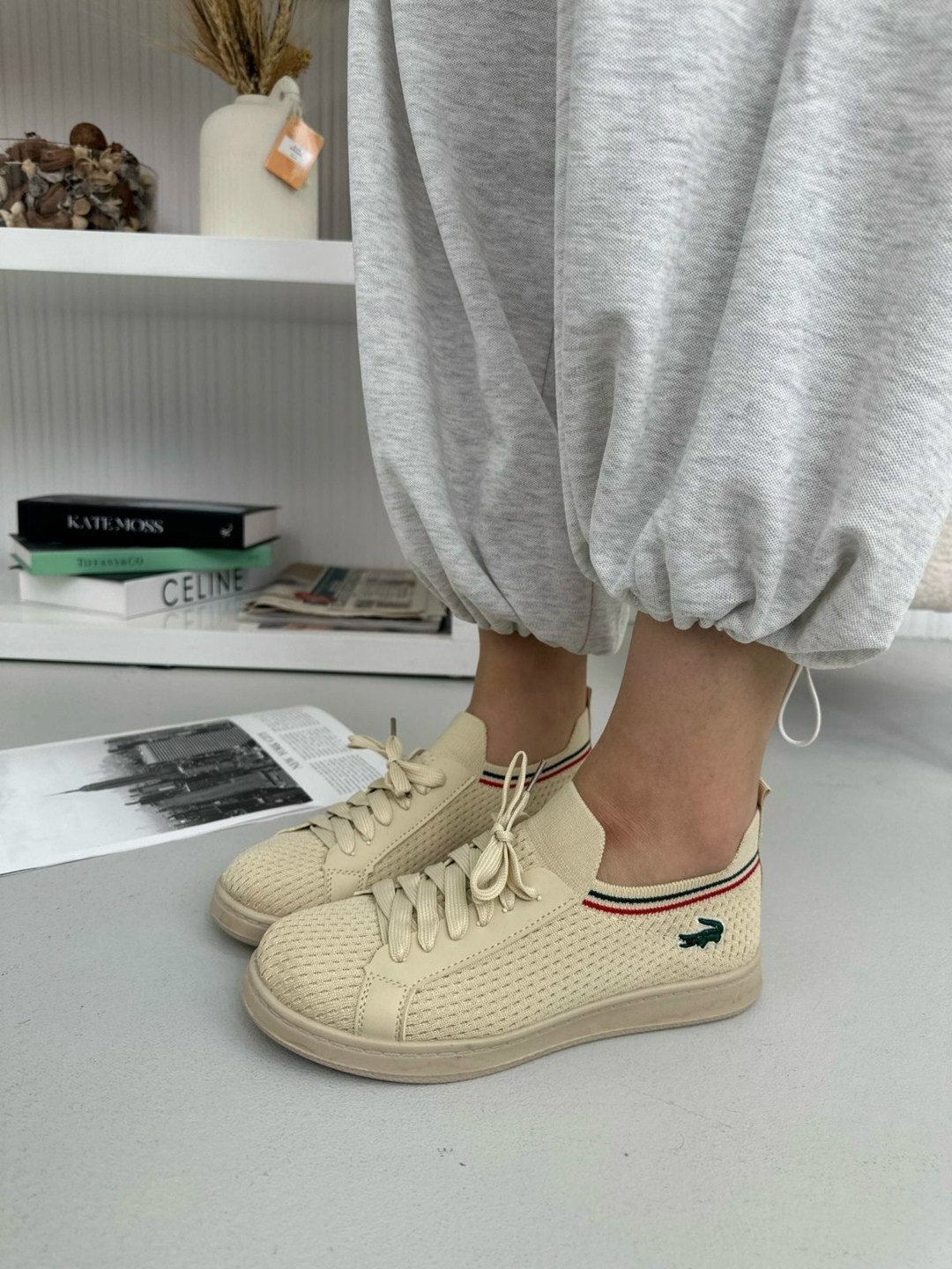 ,женские кеды,спортивная ,кроссовки женскиe,кроссовки lacoste