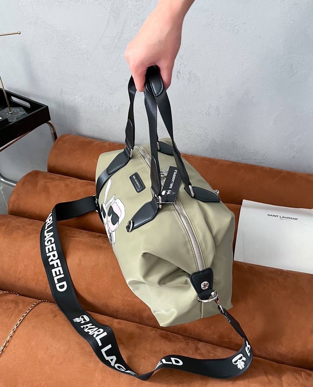 дорожная сумка karl lagerfeld,сумка karl lagerfeld,сумка женская дорожная спортивная karl lagerfeld,сумка karl lagerfeld спортивная,сумка дорожная карл лагерфельд женская