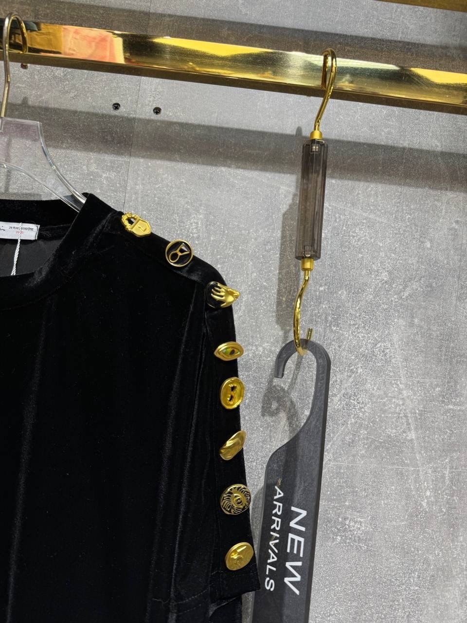 брендовые вещи,футболки женская,футболки для женщин,футболка стильная,футболки базовая