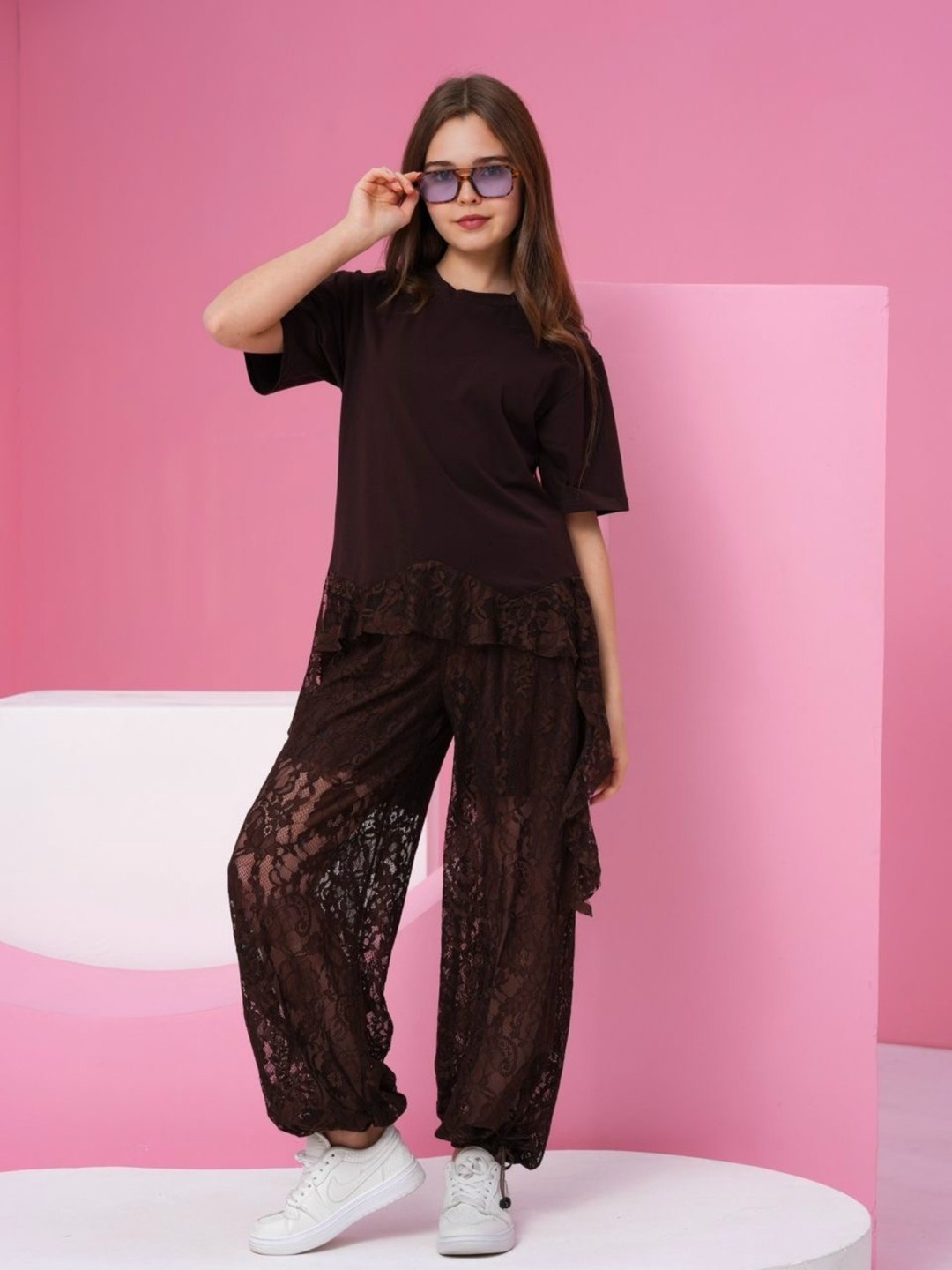 кружевная юбка,брюки женские кружевные,брюки из кружева,костюм брючный белый,кружевные брюки