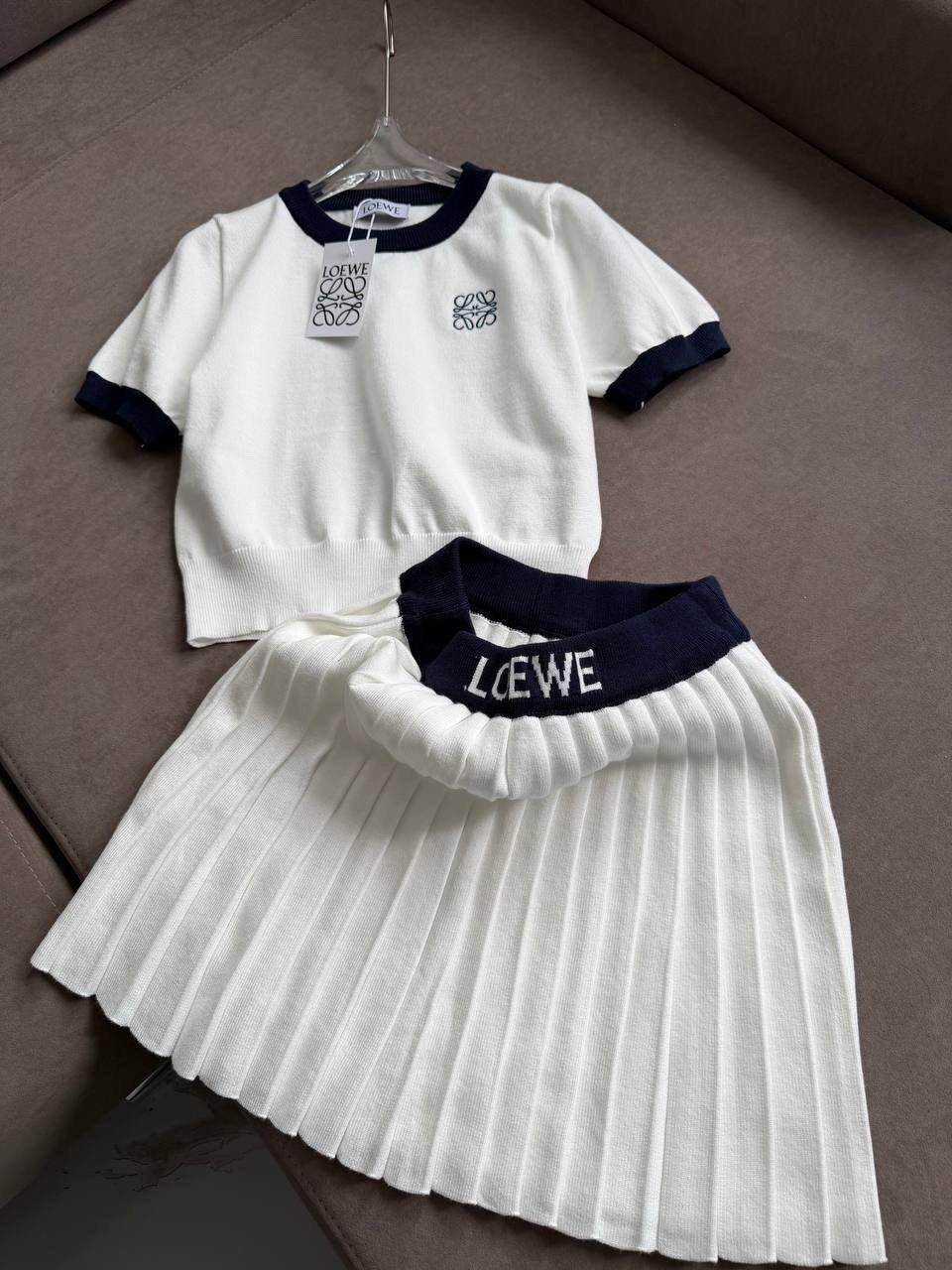 трикотажные костюмы,костюм с юбкой,одежда комплект,кофта и юбка,комплект футболки