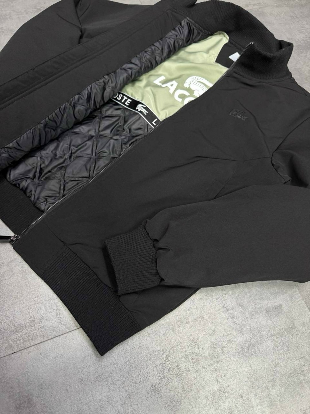 демисезонная куртка,куртка бомбер,мужская куртка бомбер,куртка,легкая куртка