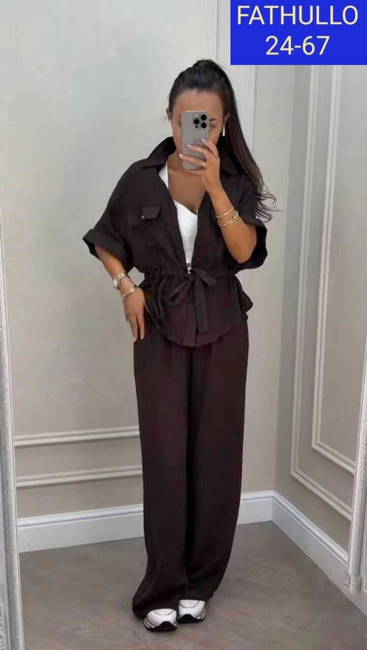 женский костюм двойка,брючный костюм,костюм двойка,стильные женские костюмы,костюм двойка сингапур