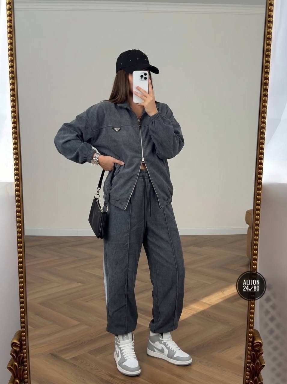 велюровый спортивный костюм,велюровый костюм женский,женский костюм штаны клёш и кофта велюр,велюровый костюм,велюровый спортивный костюм женски