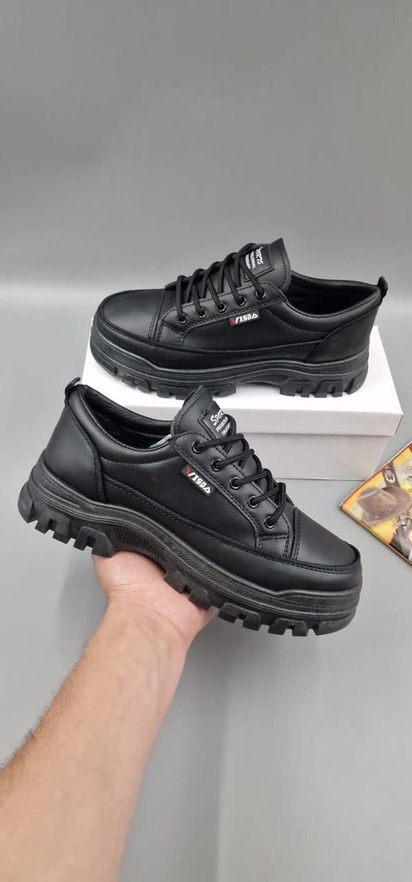 ,женские кроссовки,кроссовки для женщин,модные кроссовки,спортивная