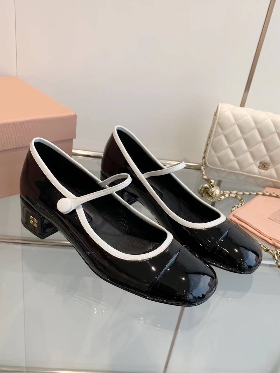 туфли miu miu,,туфли женские,туфли из лакированной кожи,туфли мэри джейн