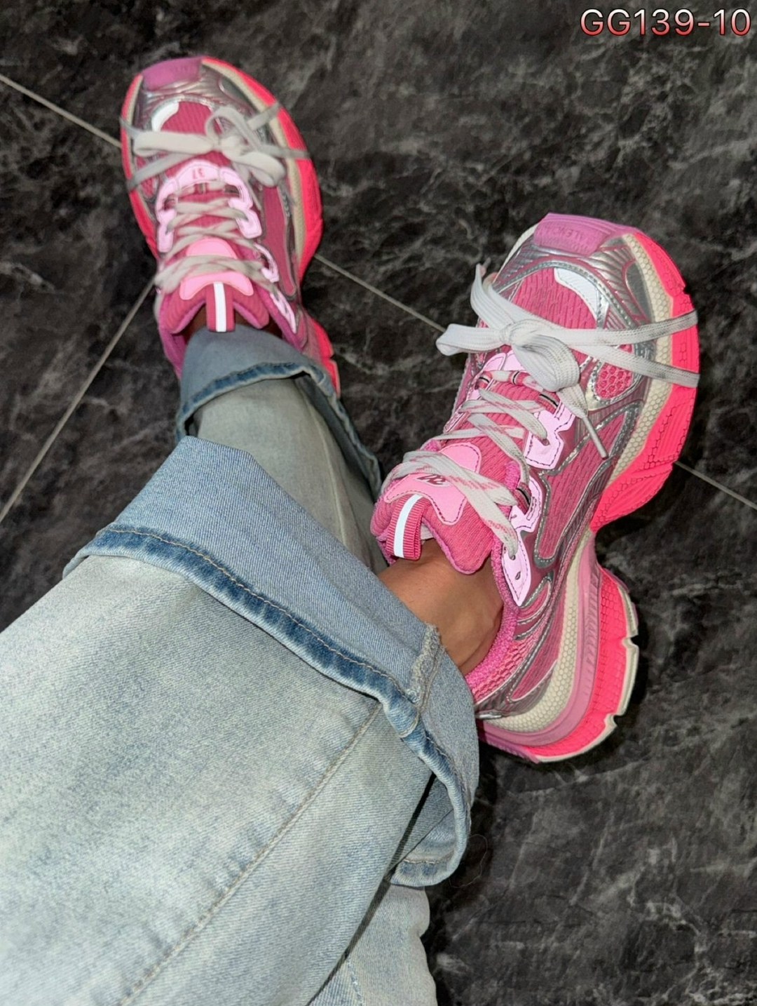 кроссовки женские balenciaga,женские кроссовки balenciaga 3xl серебристые с розовым,женские кроссовки balenciaga 3xl серебристые с розовым lm-18153,кроссовки женские balenciaga 3xl,кроссовки balenciag