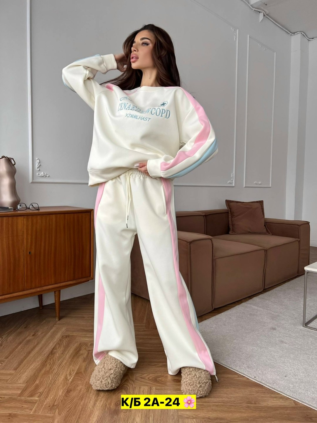 cпортивный костюм женский на флисе,костюм спортивный женский,современные спортивные костюмы,стильные костюмы,трикотажные костюмы