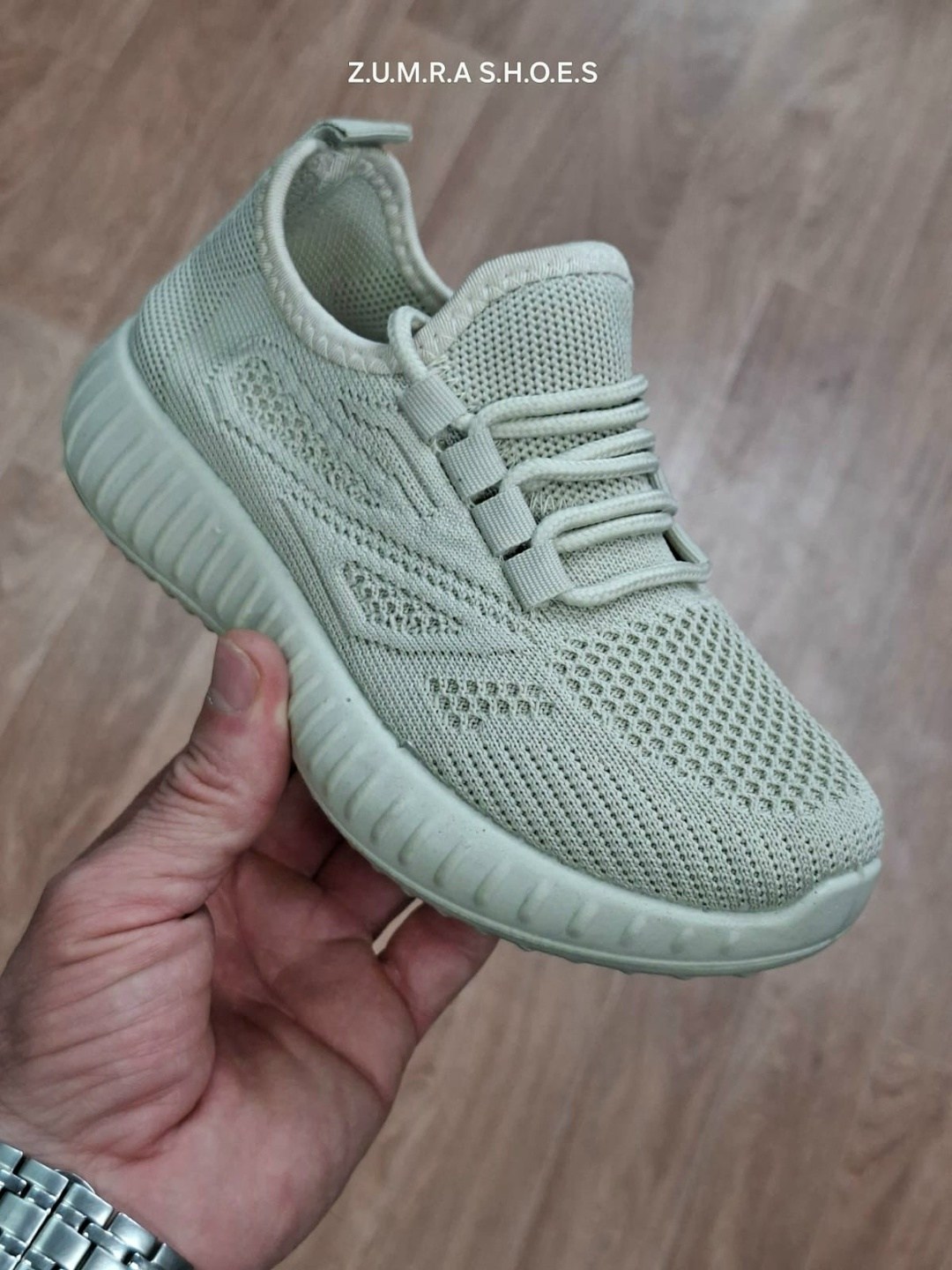 кроссовки изики женские настоящие,кроссовки женскиe,кроссовки изики женские,кроссовки изики,кроссовки изики летние