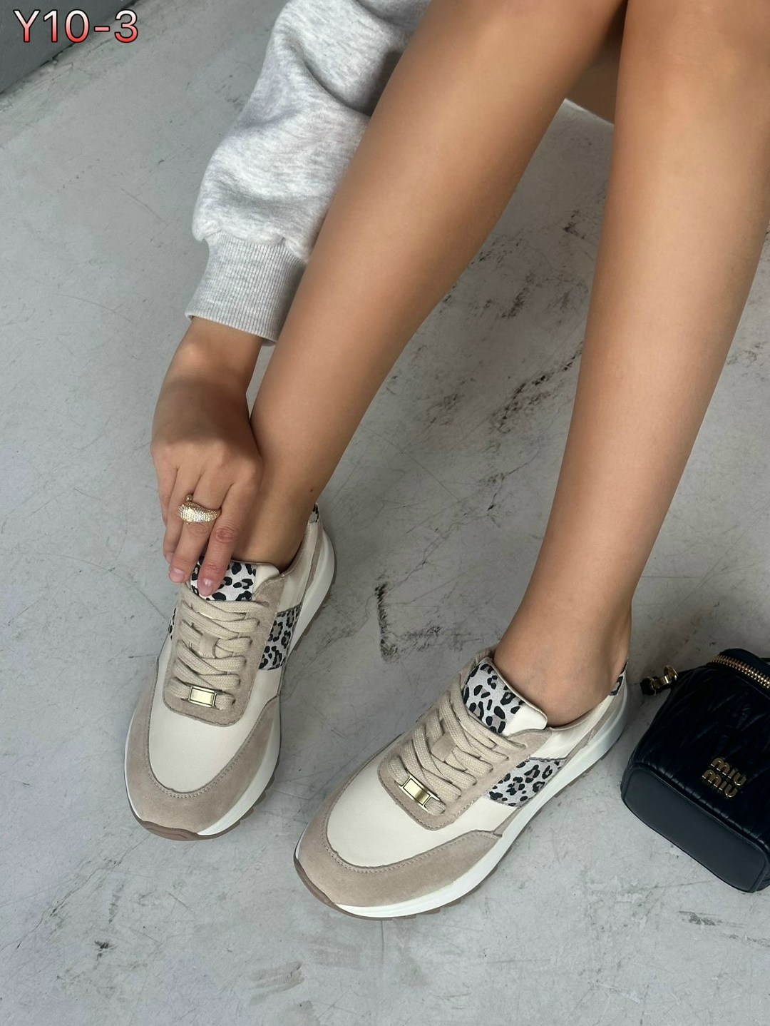 ,кроссовки женские,стильные женские кроссовки,кроссовки молодежные,модные женские кроссовки