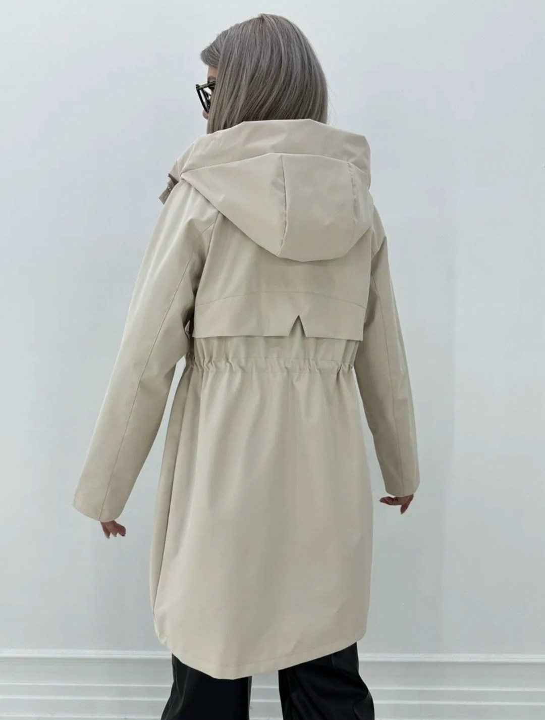 ветровка женская удлиненная с капюшоном,ветровка с капюшоном удлиненная,демисезонная одежда,ветровка женская,куртка демисезонная