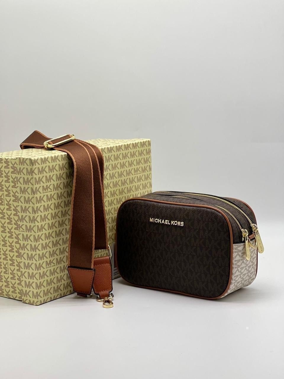 женская сумка michael kors,michael kors сумка на плечо,сумка через плечо michael kors с двумя отделениями и декором monogram,женская сумка кроссбоди michael kors,сумка michael kors