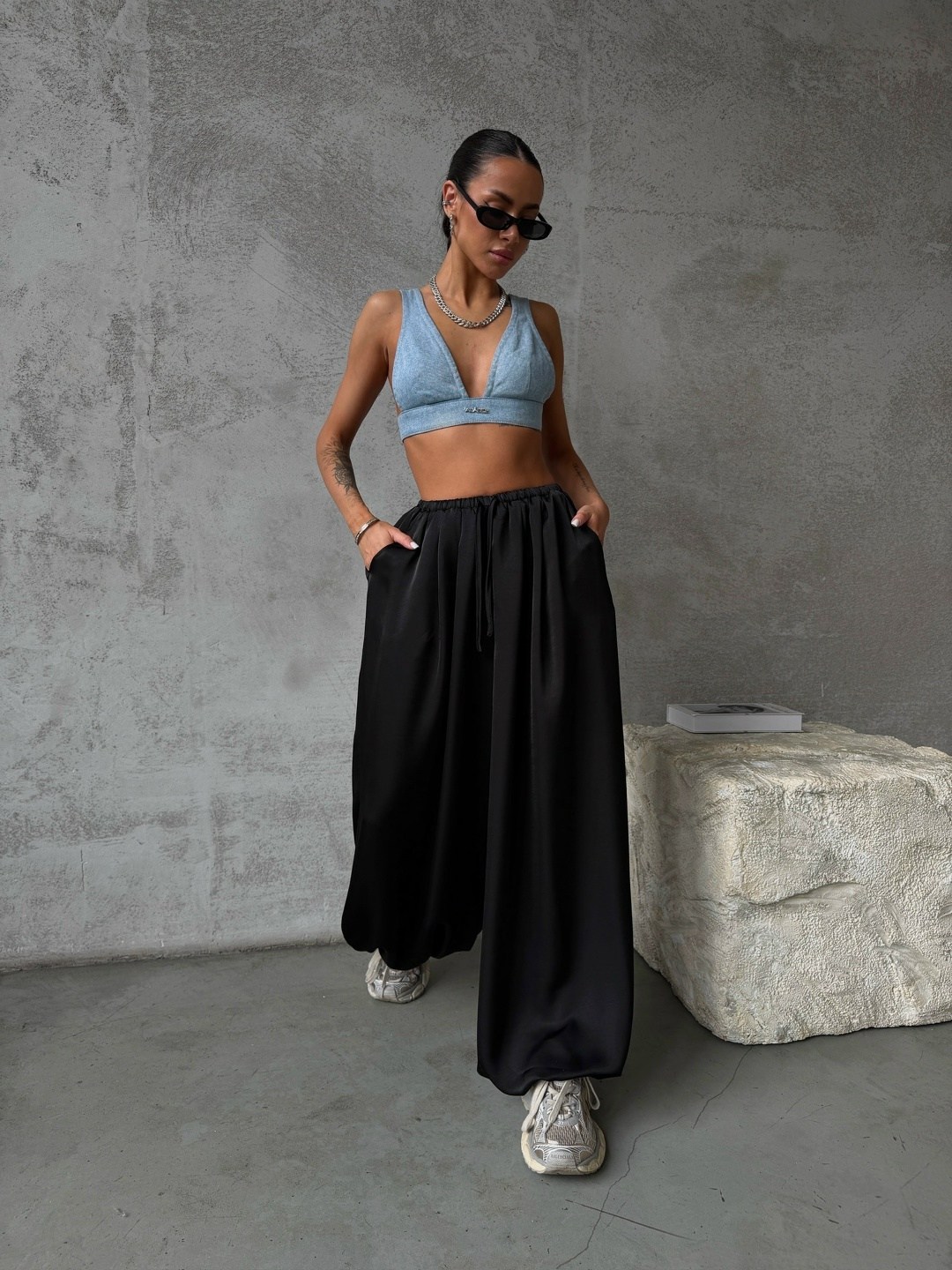 брюки палаццо,брюки палаццо голубого цвета,широкие брюки палаццо,широкие брюки,брюки женские палаццо